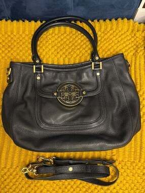 Tory Burch Amanda Black Pebbled Leather Classic Satchel with Crossbody Strap